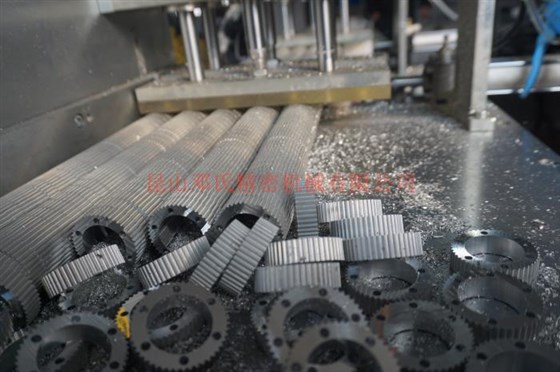 全自動切鋁機(jī)